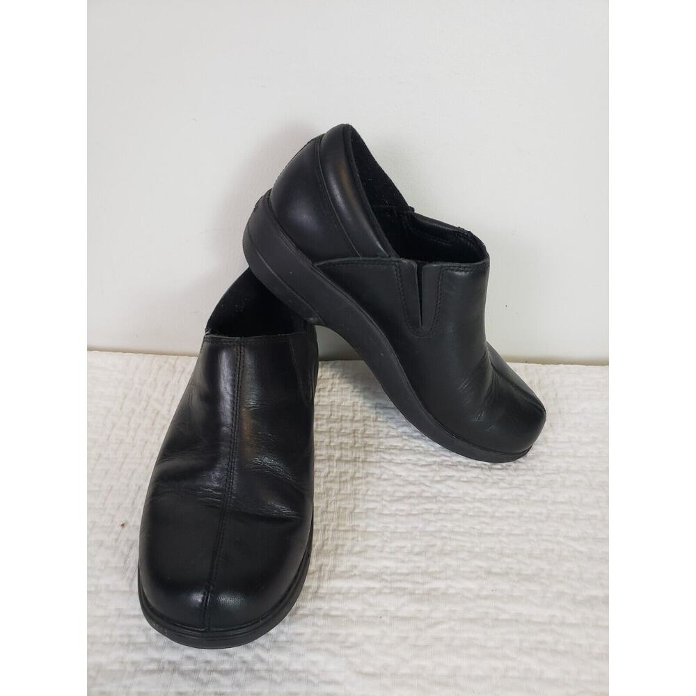 Crocs Work Chelea Womens Shoes Size 9 Slip Resistant Slip-on Black Leather